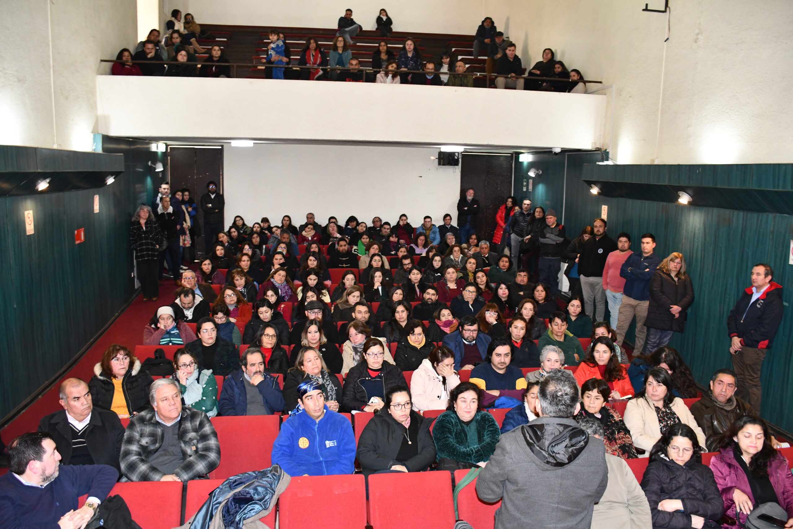 Diálogo con profesores de Longaví: seguimos avanzando en el traspaso hacia el SLEP Los Álamos