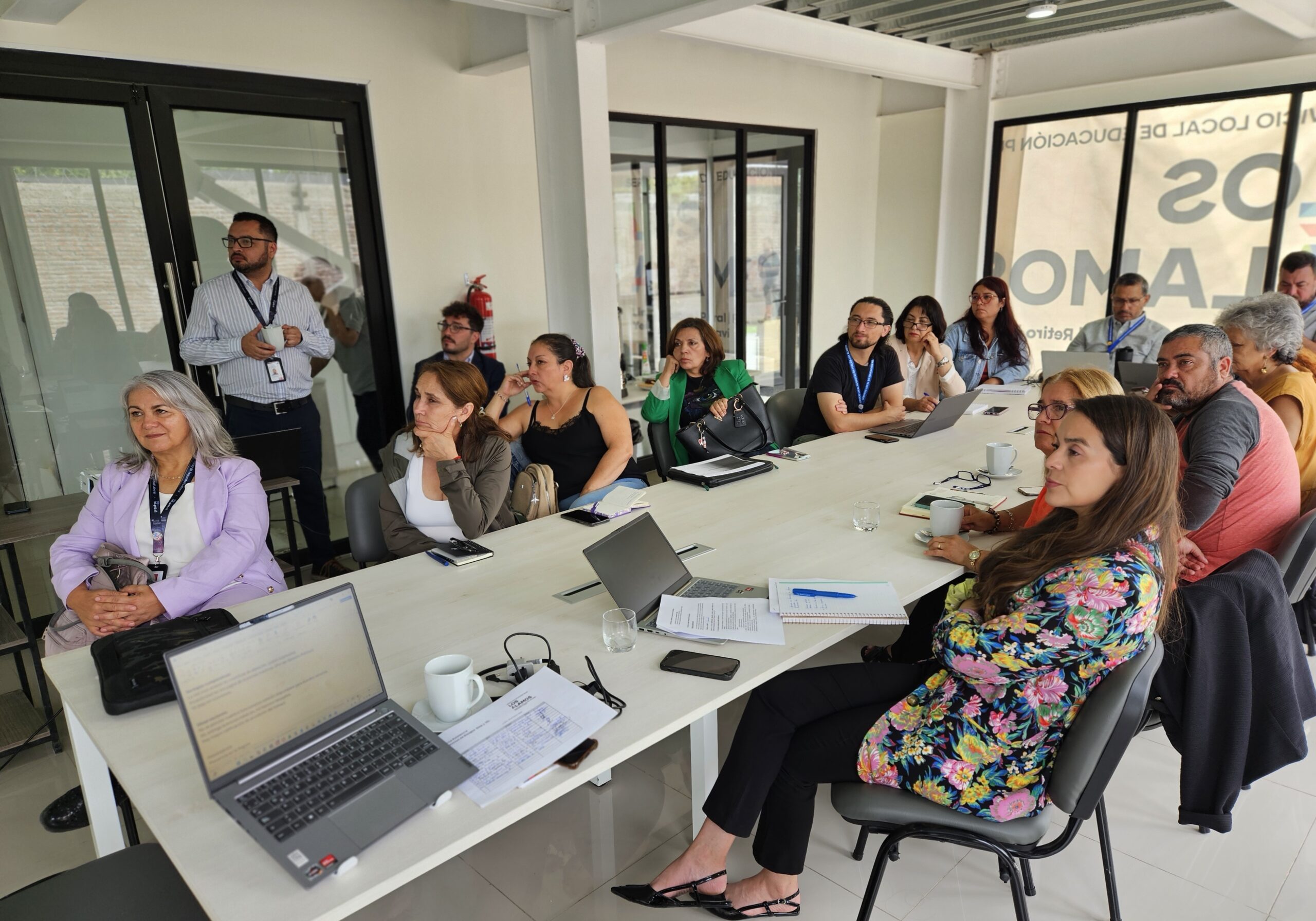 SLEP Los Álamos convocó a dirigentes de gremios de la educación a jornada con mutualidades