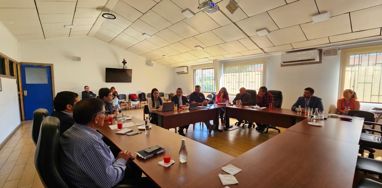 SLEP Los Álamos informa sobre transporte escolar en Comisión de Educación de Colbún