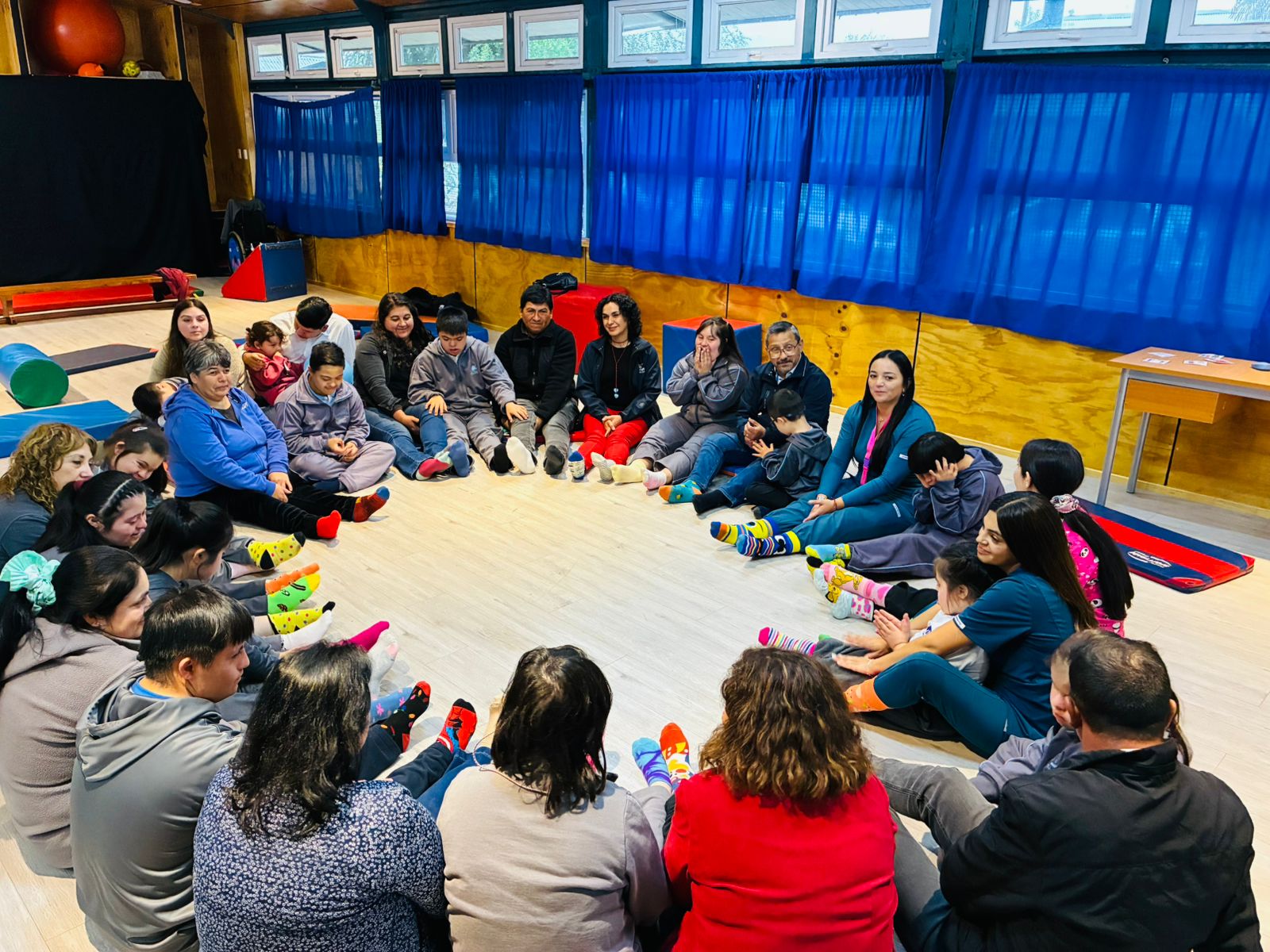 SLEP Los Álamos conmemora el Día Mundial del Síndrome de Down en la Escuela Las Violetas de Linares