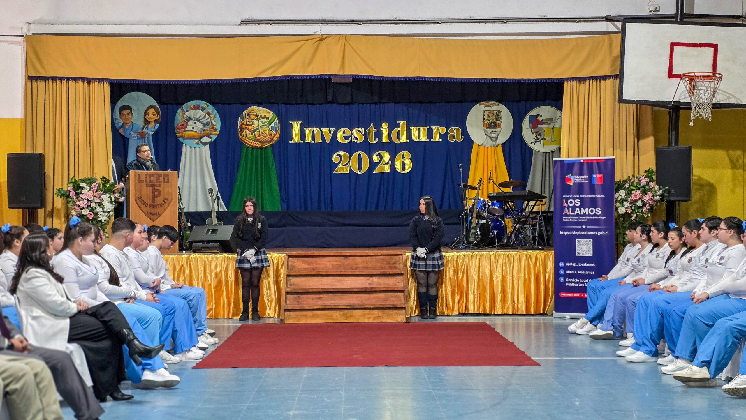 Liceo Diego Portales de Linares celebra Ceremonia de Investidura y destaca a talentos estudiantiles